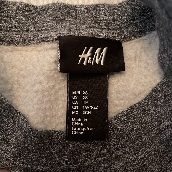 Swearter from H&M - Picture 2 of 2